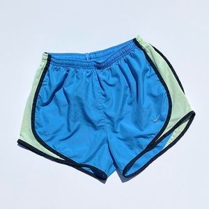 Nike Dry-Fit Blue & Tea Green Gym Activewear Outdoor Shorts Women's Small Hiking